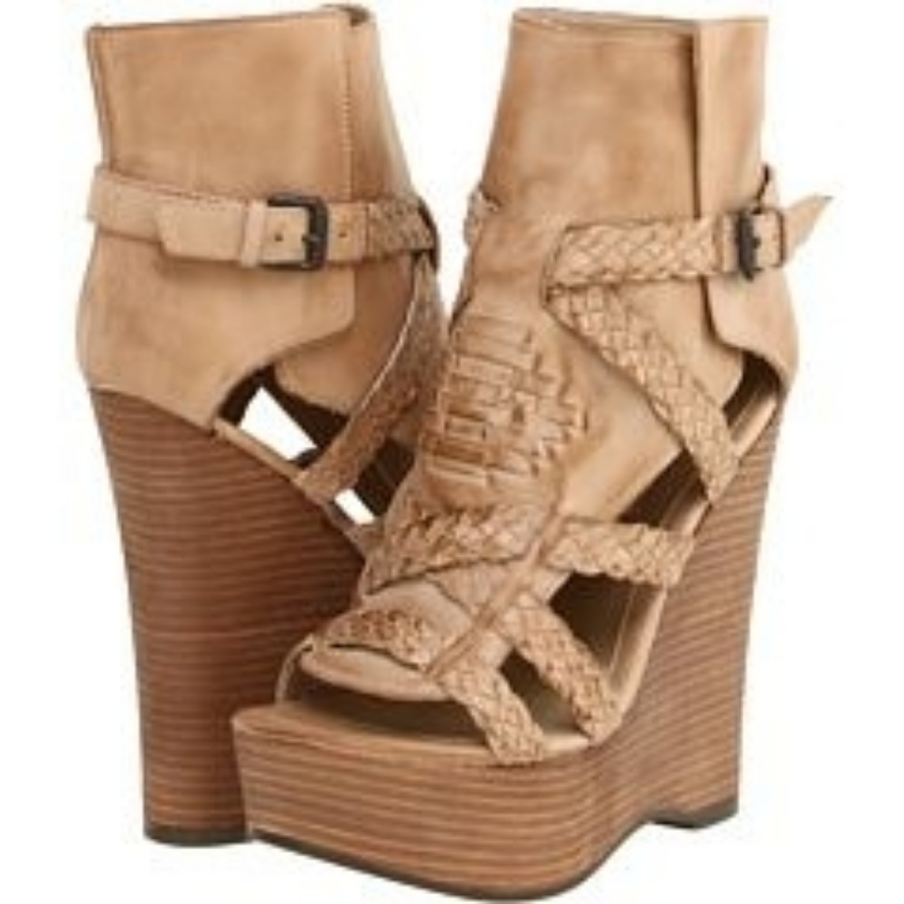 MIA LIMITED EDITION ROMANESQUE WEDGE SANDAL